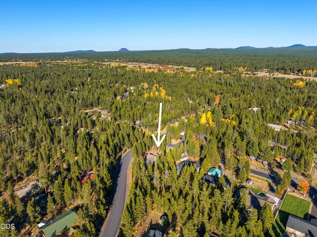 56085 Marsh Hawk Road, Bend, OR 97707