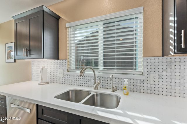 1151 S CROSSBOW Place, Chandler, AZ 85286