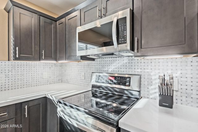 1151 S CROSSBOW Place, Chandler, AZ 85286