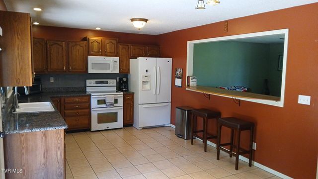 364 Max Jett Road, Johnson City, TN 37601