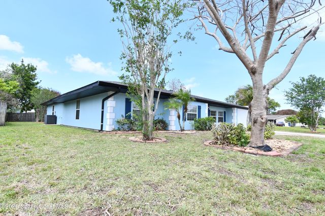 2185 Acacia Street NE, Palm Bay, FL 32905