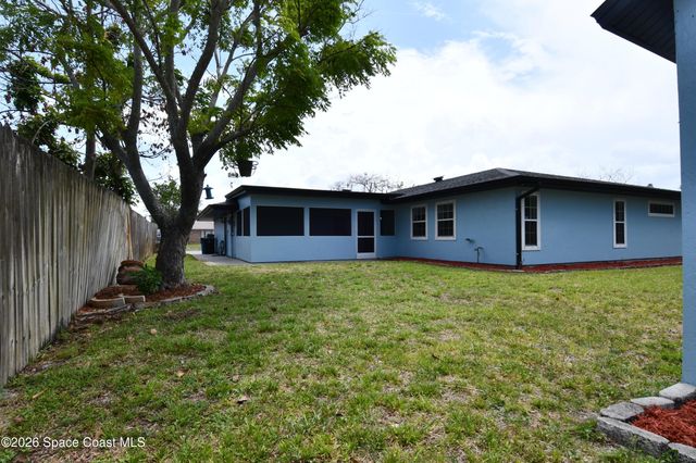 2185 Acacia Street NE, Palm Bay, FL 32905