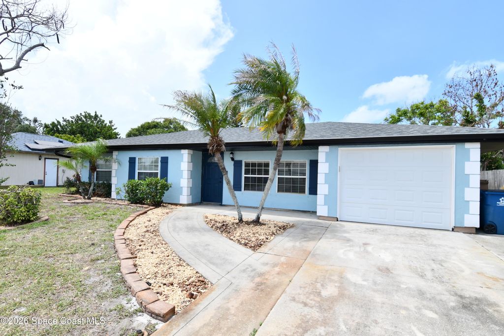 2185 Acacia Street NE, Palm Bay, FL 32905