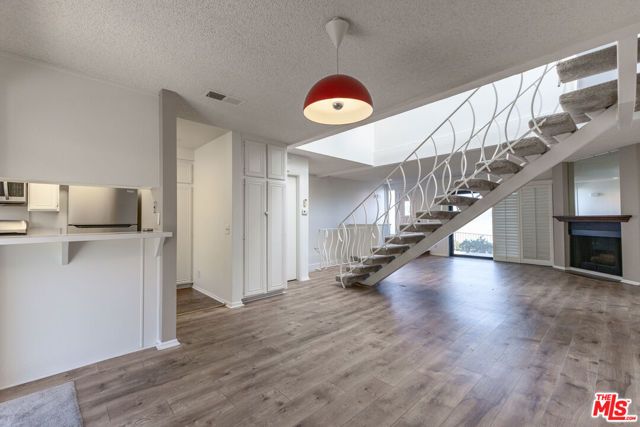 1709 Camino De Villas, Burbank, CA 91501