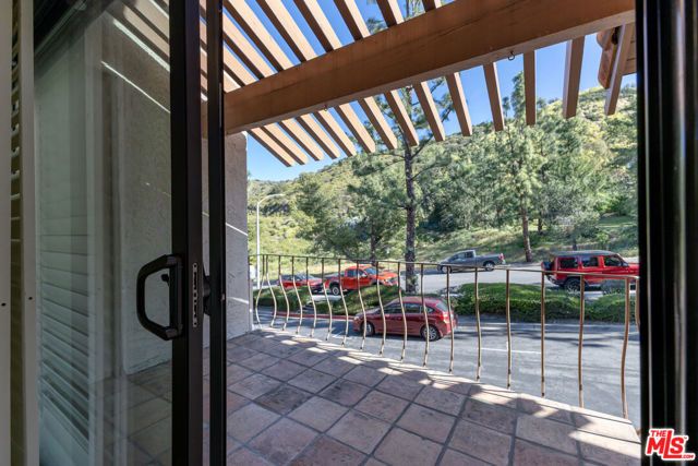 1709 Camino De Villas, Burbank, CA 91501