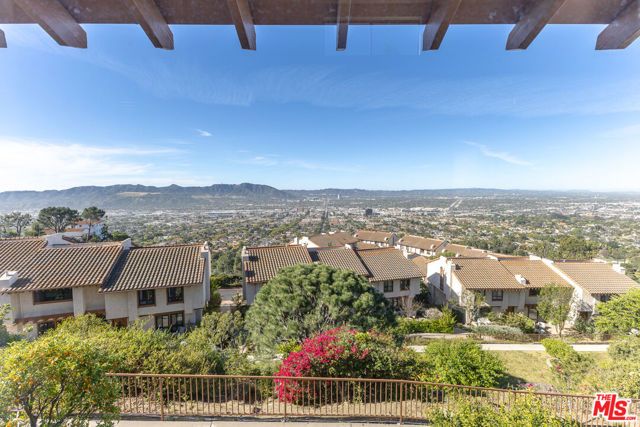 1709 Camino De Villas, Burbank, CA 91501