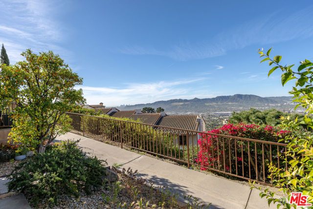 1709 Camino De Villas, Burbank, CA 91501