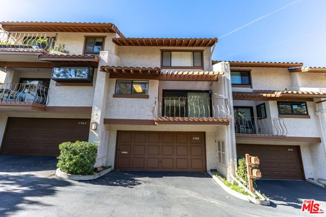 1709 Camino De Villas, Burbank, CA 91501