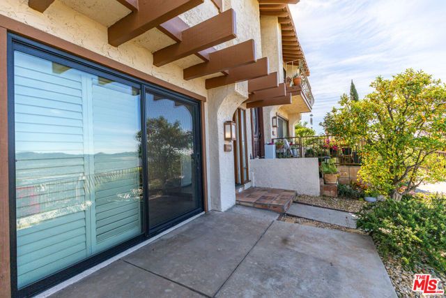 1709 Camino De Villas, Burbank, CA 91501