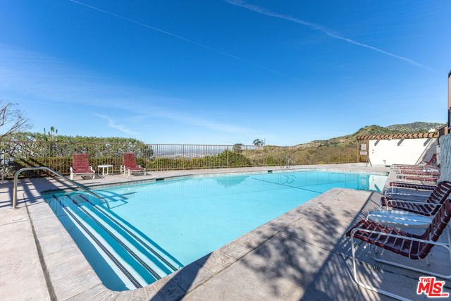 1709 Camino De Villas, Burbank, CA 91501