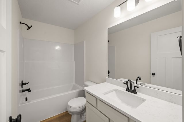 4222 NE 3rd Street, Ankeny, IA 50021