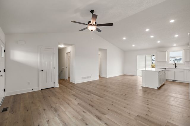 4222 NE 3rd Street, Ankeny, IA 50021