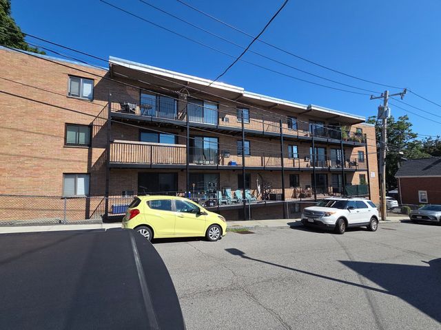 10 Coffey Street 11, Boston, MA 02122