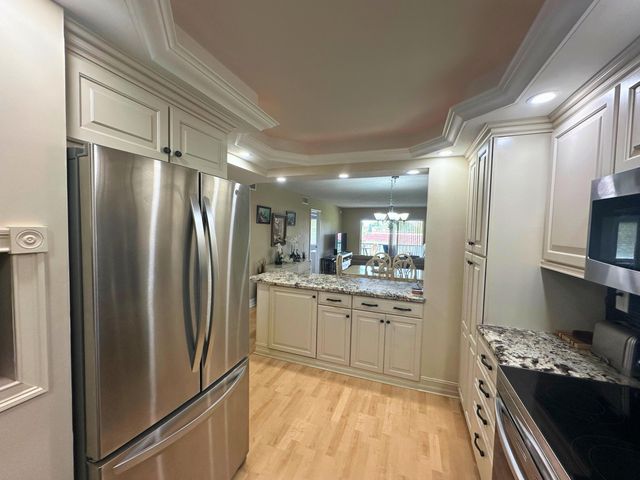 8921 S Hollybrook Boulevard 308, Pembroke Pines, FL 33025