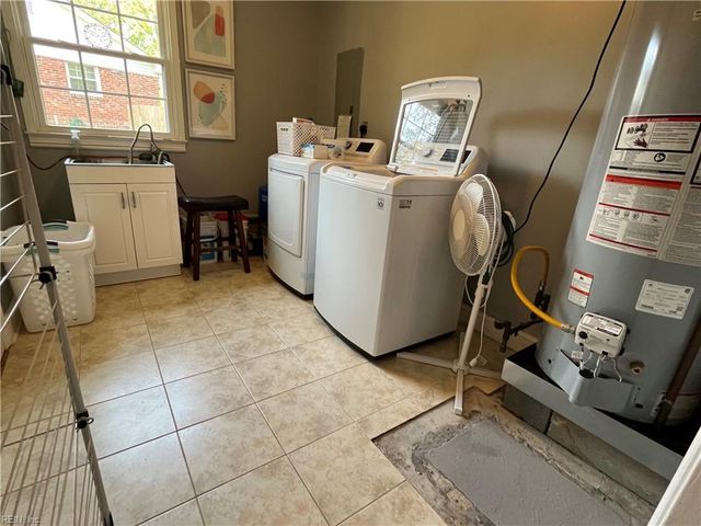 3308 Old Kirkwood DR, Virginia Beach, VA 23452