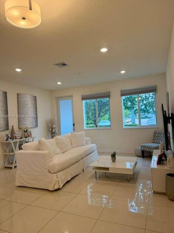 6416 NW 102nd Ct 118, Doral, FL 33178