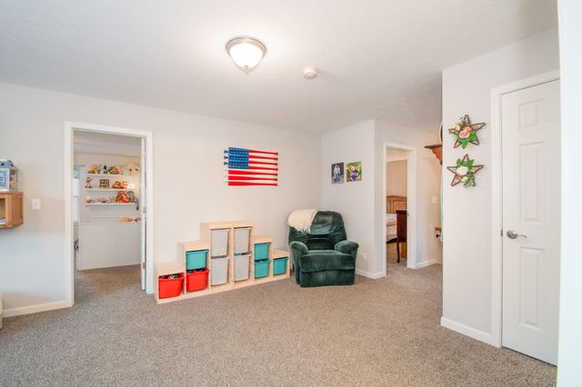 2300 Sunflower Court, Hebron, KY 41048