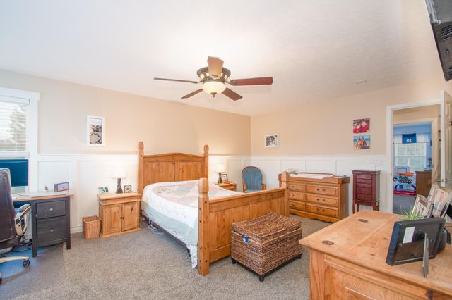2300 Sunflower Court, Hebron, KY 41048