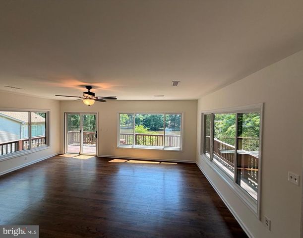 1214 EASTOVER PKWY, Locust Grove, VA 22508