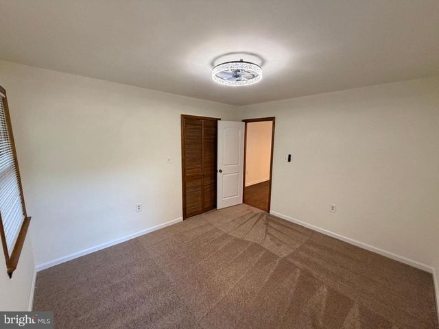1214 EASTOVER PKWY, Locust Grove, VA 22508