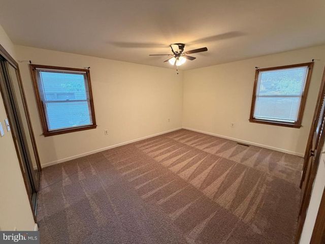 1214 EASTOVER PKWY, Locust Grove, VA 22508