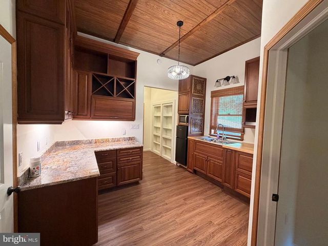 1214 EASTOVER PKWY, Locust Grove, VA 22508