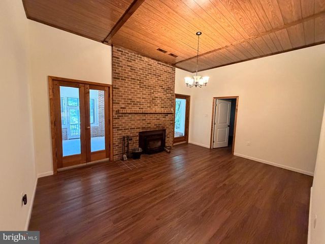 1214 EASTOVER PKWY, Locust Grove, VA 22508