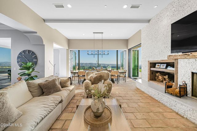 1451 E La Loma Avenue, Somis, CA 93066