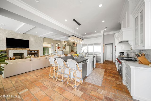 1451 E La Loma Avenue, Somis, CA 93066