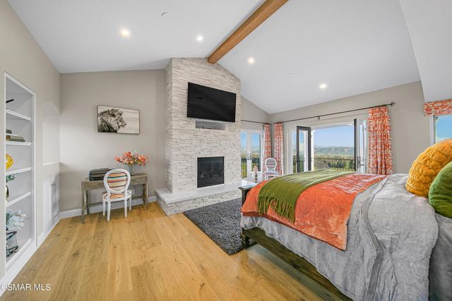 1451 E La Loma Avenue, Somis, CA 93066