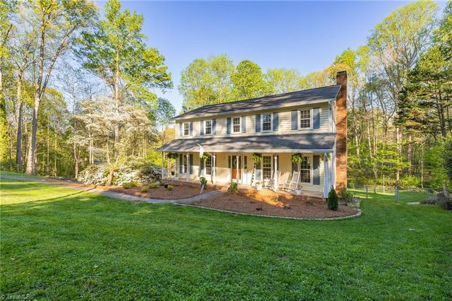 4604 Valleymeade Court, Kernersville, NC 27284