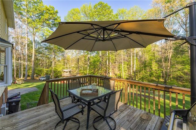 4604 Valleymeade Court, Kernersville, NC 27284