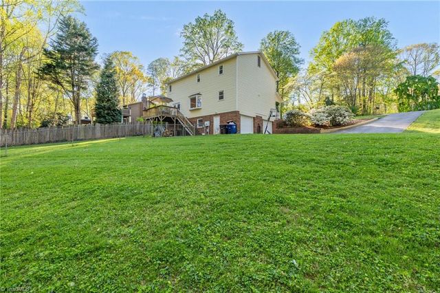 4604 Valleymeade Court, Kernersville, NC 27284