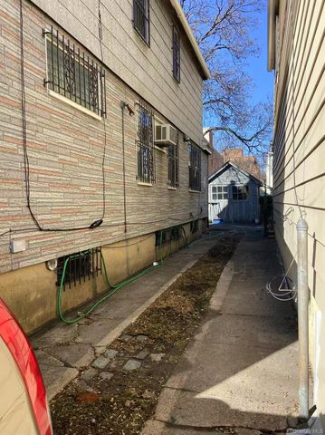 8621 59th Avenue, Elmhurst, NY 11373