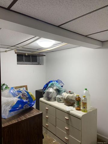 8621 59th Avenue, Elmhurst, NY 11373