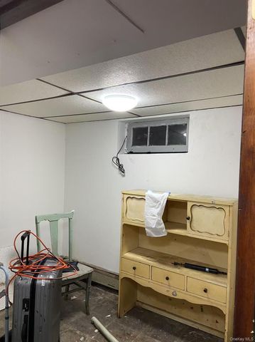 8621 59th Avenue, Elmhurst, NY 11373