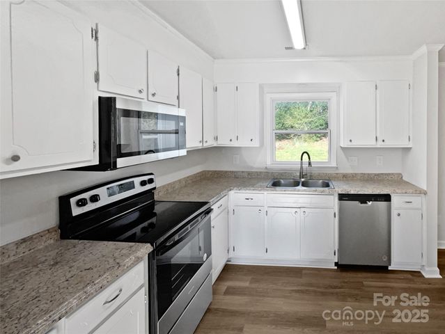 4700 Misty Hill Lane, Gastonia, NC 28056