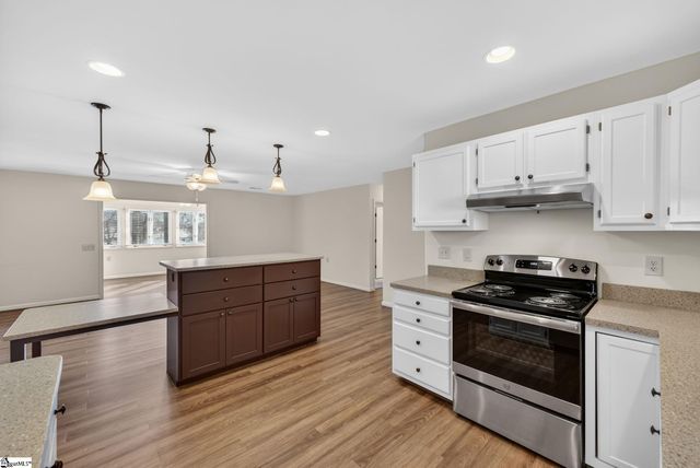 200 Creek Forest Drive, Greenville, SC 29615