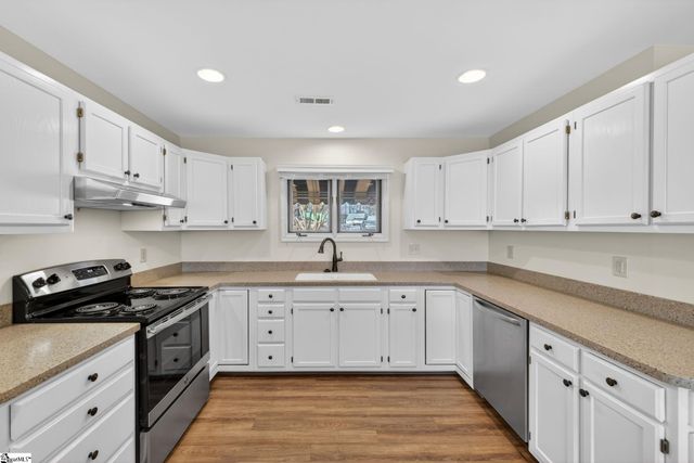 200 Creek Forest Drive, Greenville, SC 29615