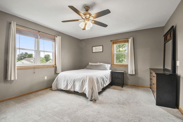 805 Violet Lane, Oregon, WI 53575