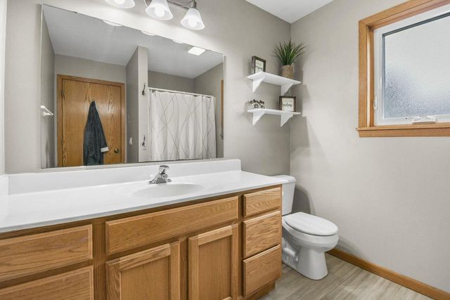 805 Violet Lane, Oregon, WI 53575