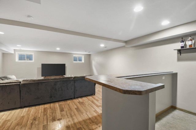 805 Violet Lane, Oregon, WI 53575