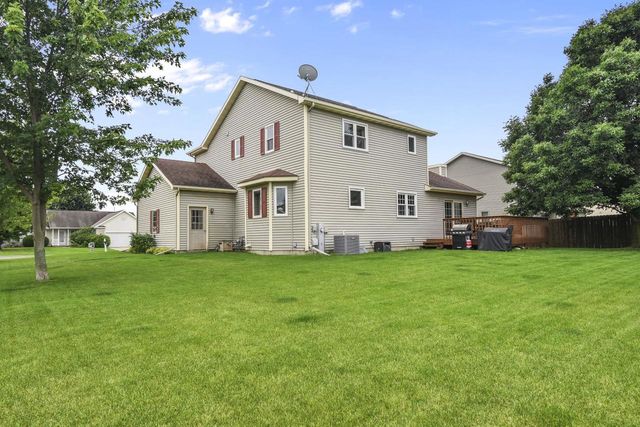 805 Violet Lane, Oregon, WI 53575