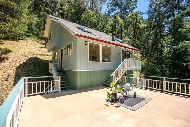 1060 Redwood Drive, Aptos, CA 95003