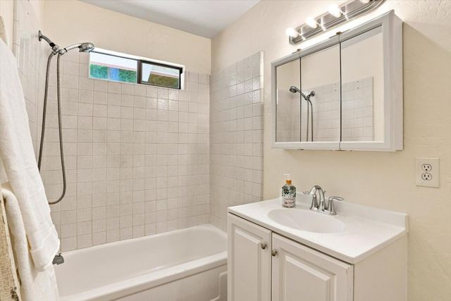 1060 Redwood Drive, Aptos, CA 95003