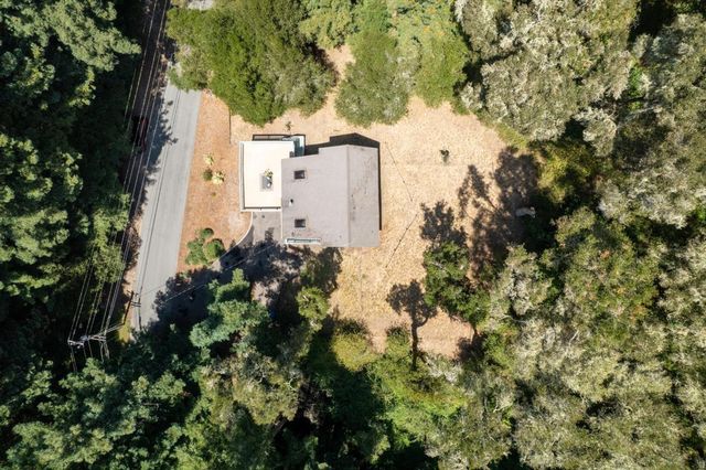 1060 Redwood Drive, Aptos, CA 95003