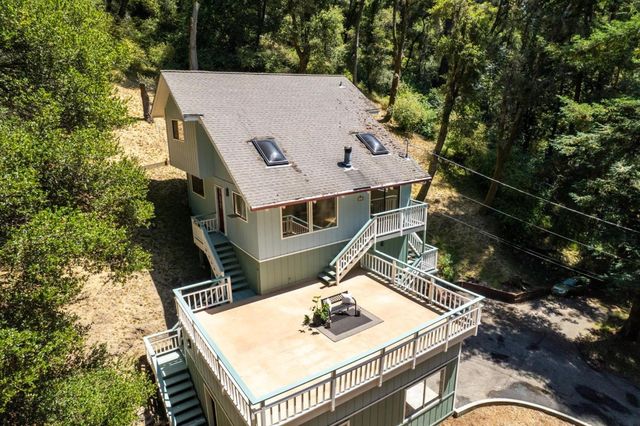 1060 Redwood Drive, Aptos, CA 95003