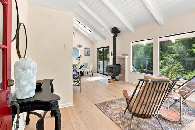 1060 Redwood Drive, Aptos, CA 95003