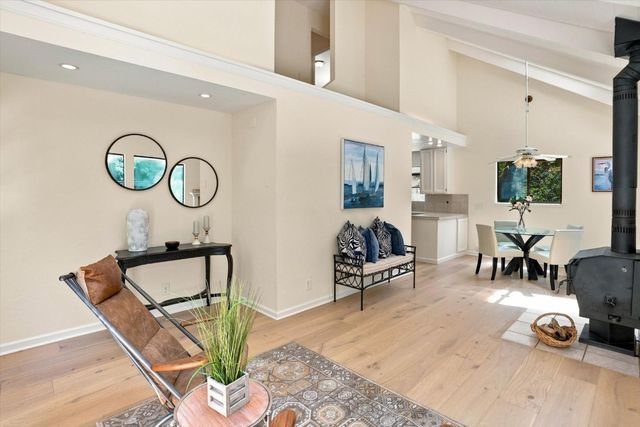 1060 Redwood Drive, Aptos, CA 95003