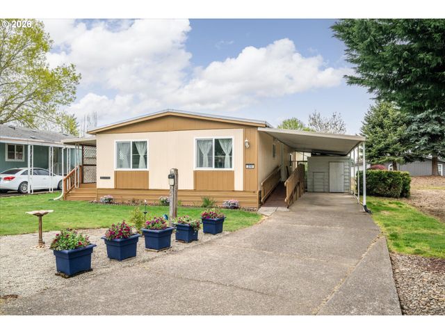 1400 CANDLELIGHT Dr 200, Eugene, OR 97402